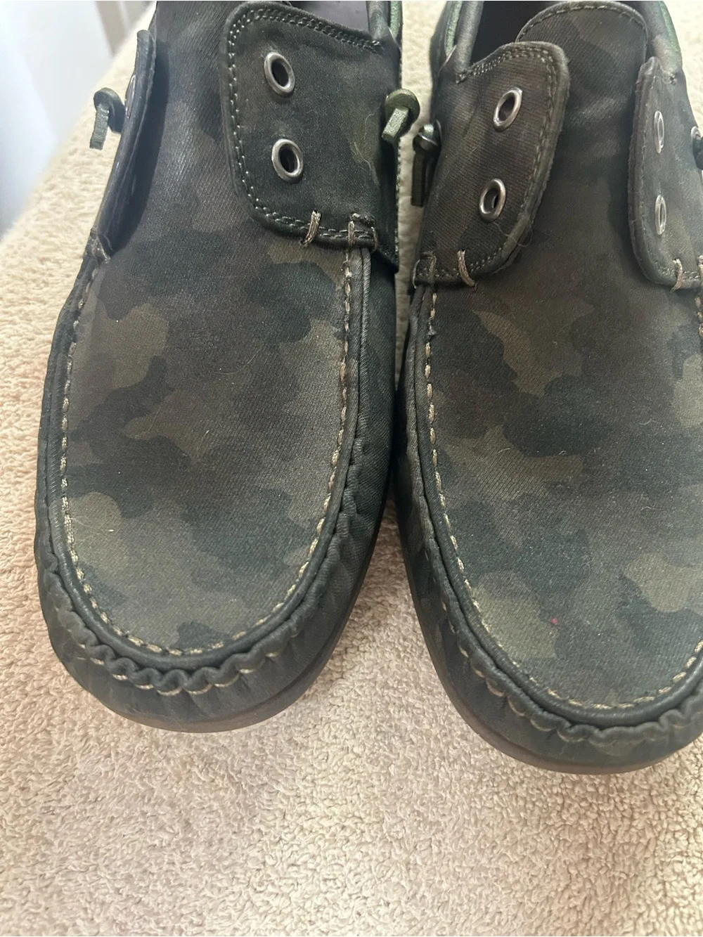 JOHN VARVATOS USA DARK CAMO PATTERNED SCHOONER BOAT SHOES. New size 9